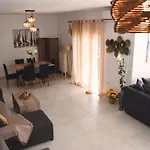 ヴィラ Papachristos Prínos