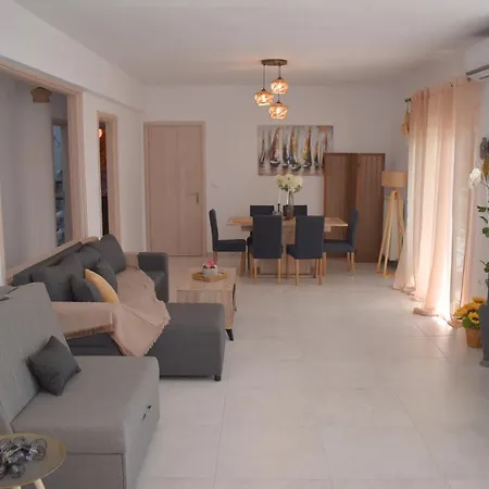 Papachristos Villa Prínos