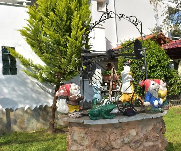 Papachristos Villa *